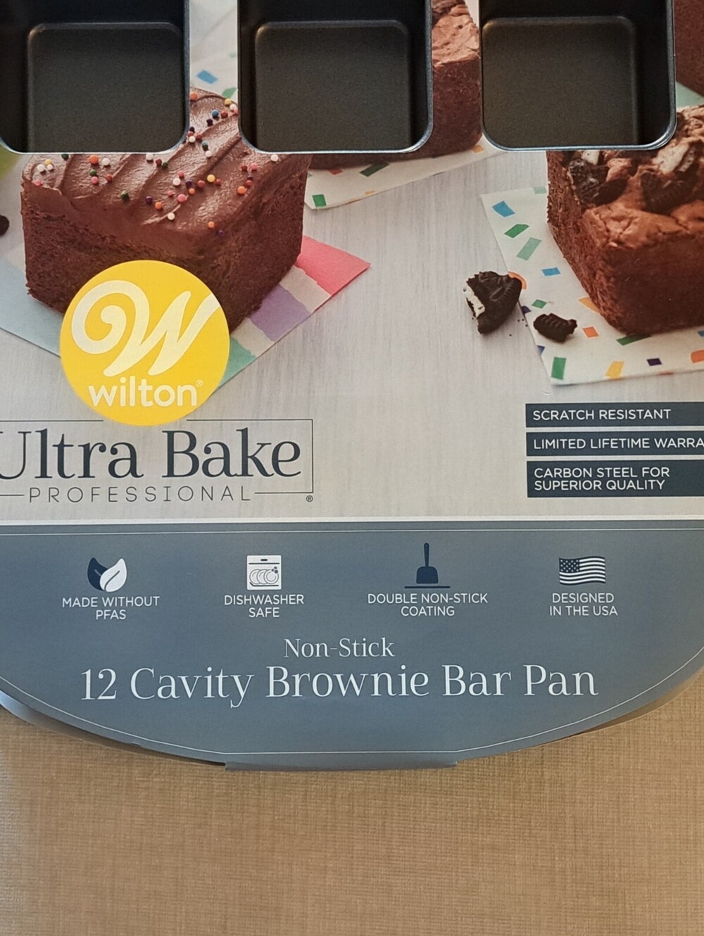 NWT Wilton Ultra Bake Pro 2 Cavity Brownie Bar Pan - Picture 2 of 4